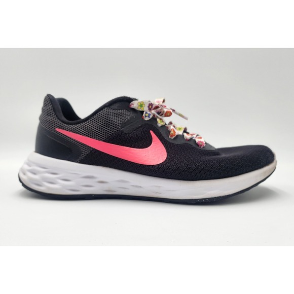 Size 7.5W- Nike Revolution 6 Next Nature Running Shoes Black/ Hyper Pink - Picture 1 of 16